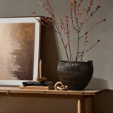 Brown V-Pattern Polyresin Round Planter