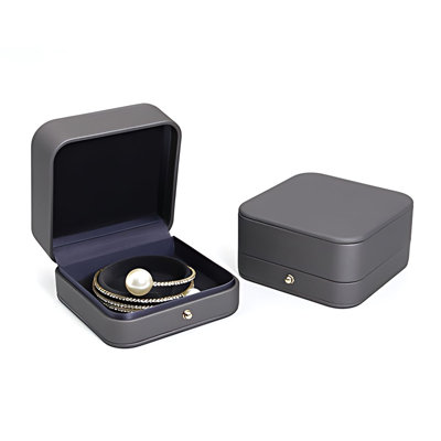 Boîte à bijoux +