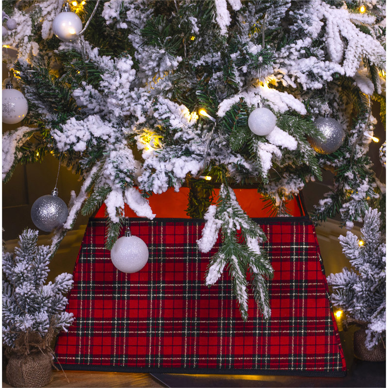 Bicknell Plastic Tree Skirt