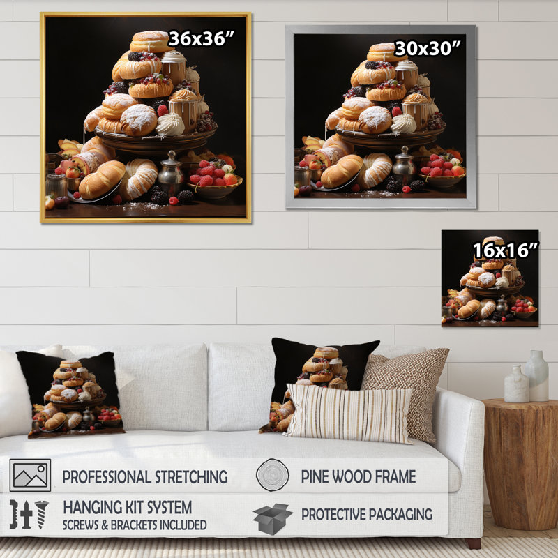 Sweet Pastries III sur impression sur toile, Cadre flottant doré, H 16 po x l 16 po x P 1 po