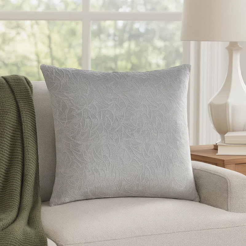 Coussin décoratif Yulu, carré de 18 pouces, jacquard floral, Gris clair