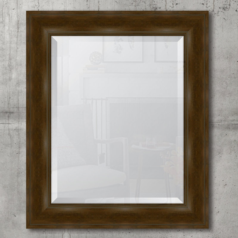Miroir mural à cadre en résine English, H 36,5 po x l 30,5 po, Noyer