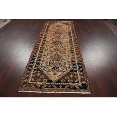 Tapis de couloir unique en laine noué à la main style Malayer des années 1960 de 3 pi 5 po x 9 pi 5 po Brishti