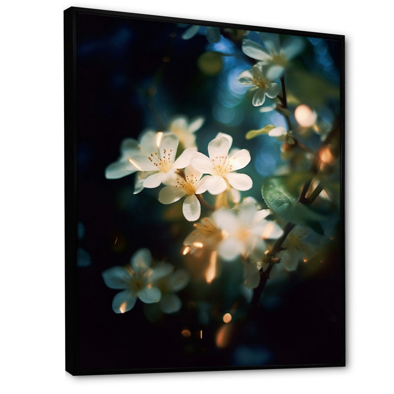 «White Green Jasmin Blossoms» sur toile, H 44 po x l 34 po x P 1,5 po, Cadre flottant noir