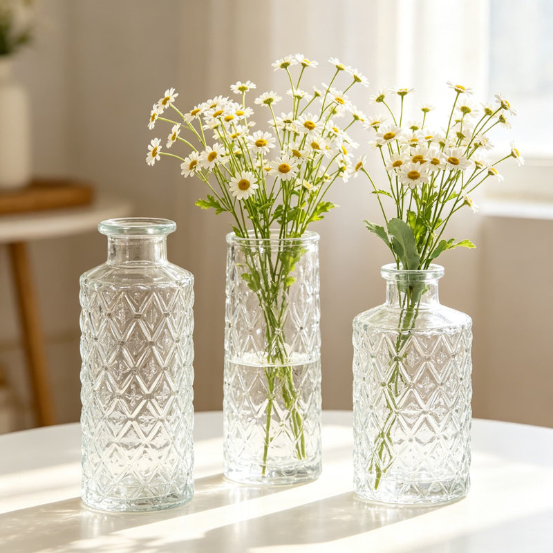 Ensemble de 64 vases à bourgeons en verre en vrac, petits vases à fleurs pour centres de table, décoration de table de mariage rustique, motifs de relief rétro assortis