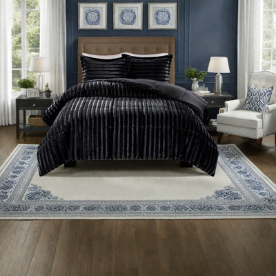 Luxurious Faux Fur Bedding Sets, Polyester For Modern Home