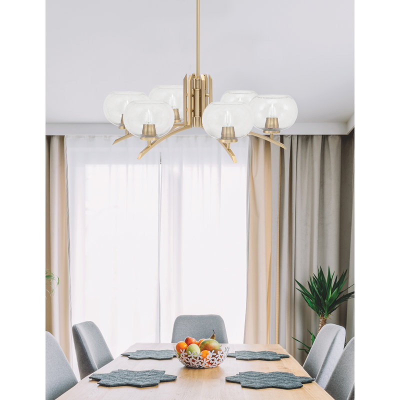 Lustre à 6 lumières Kurve présenté dans une finition laiton nouvel âge avec verre de 7 po, Transparent