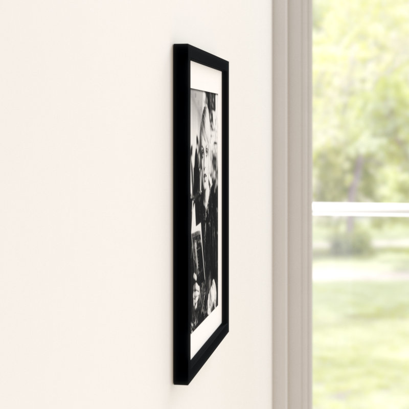 Twiggy - Single Picture Frame Print