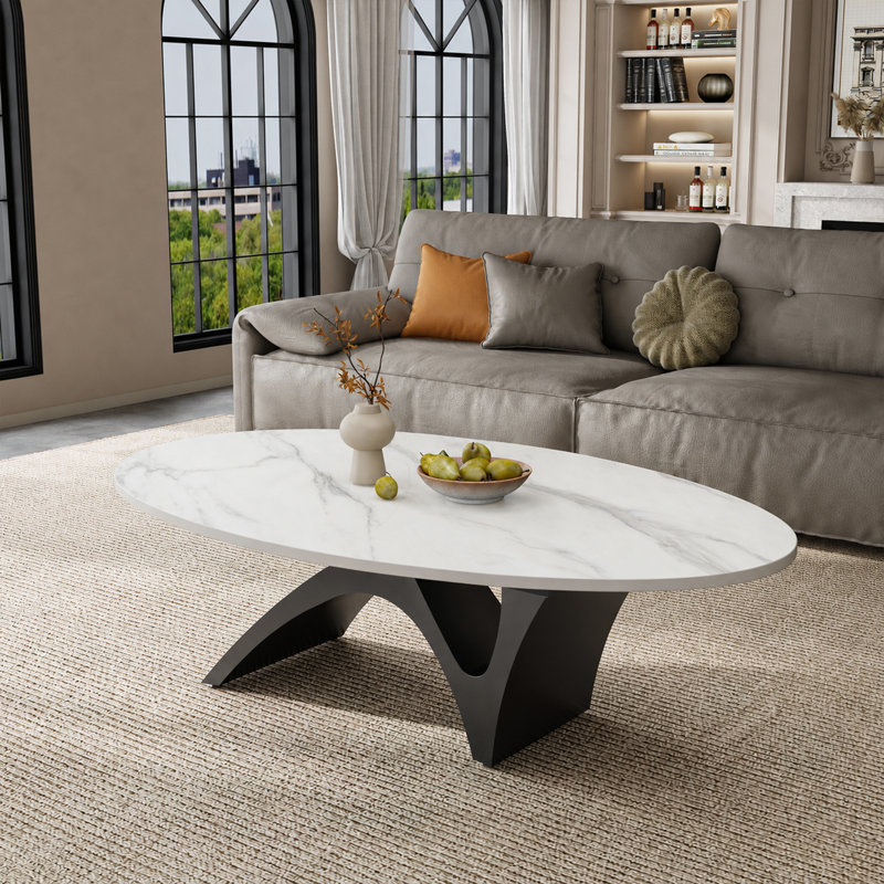 Table basse ovale moderne de 125 cm (49,2 po), plateau en pierre frittée imitation marbre, piètement minimaliste en métal sculptural, montage facile