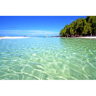 Ile Du Cerfs Beach 