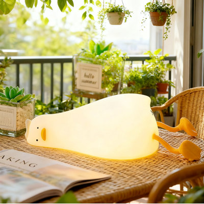  Lampe de chevet allongée en forme de canard allongé, lampe pour animaux en silicone Squishy avec contrôle tactile, lampe de chevet rechargeable à DEL à intensité variable pour chambre d'enfant, décor mignon Kawaii pour chambre à coucher