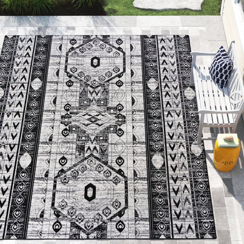 Tapis ivoire Ibaad, Rectangle 7 pi 10 po x 11 pi