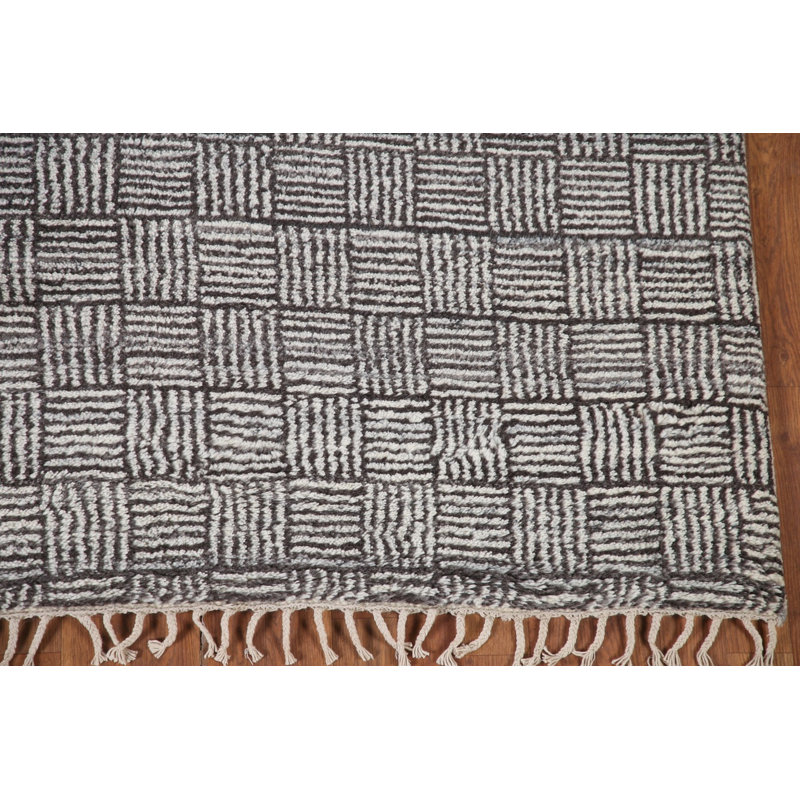 Tapis noir et blanc marocain 5 x 8