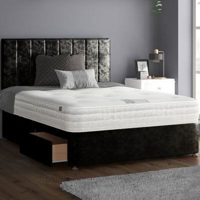 Ohiowa Upholstered Divan Bed