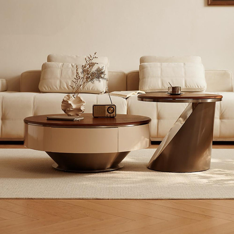 Table de bout ronde de couleur noyer, H 13,8 po x L 31,5 po x l 31,5 po 