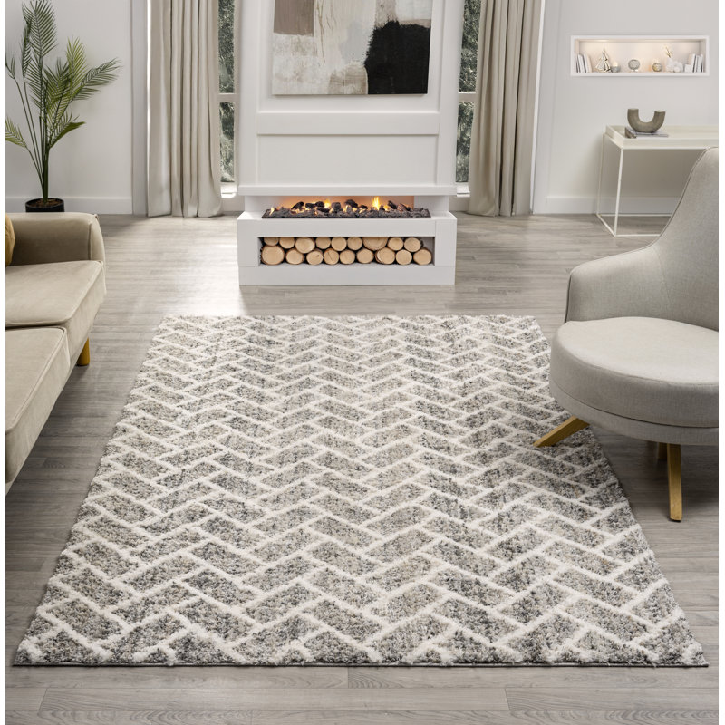 United Weavers Tiajah Nagqu Soft Shag Grey Area Rug, 7'10" x 10'6"