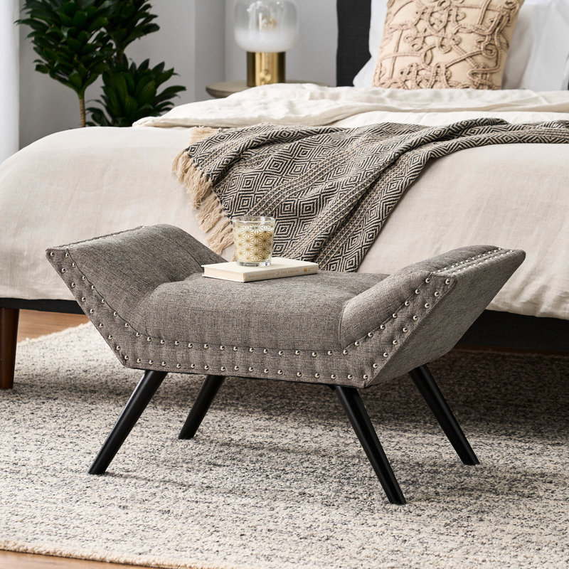 Repose-pieds moderne en tissu gris avec pieds en bouleau et banc
