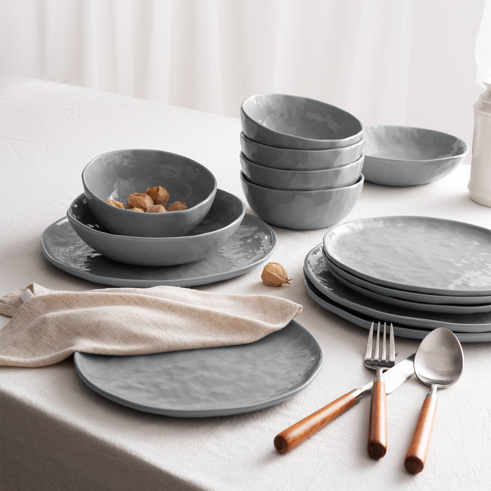 Sanjay Porcelain Dinnerware Set, Gray