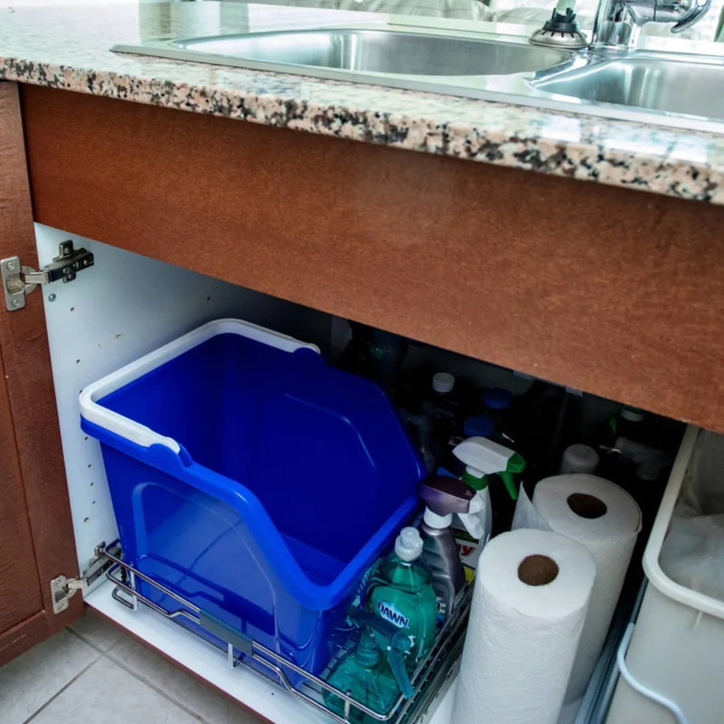 Système de bacs de recyclage multiples Sturdy Essentials avec trois bacs empilables de 6 gallons avec poignées de transport, empilables et compacts pour les bureaux, les maisons, les garages et les entreprises - (jaune, paquet de 1)