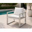 Canapé d'extérieur en aluminium avec coussin Chester 28 po de large Chester - siège de patio moderne avec structure antirouille, accoudoirs en résine de polyester et assise et dossier en rotin toutes saisons, en rotin blanc et coussins blancs-27418666