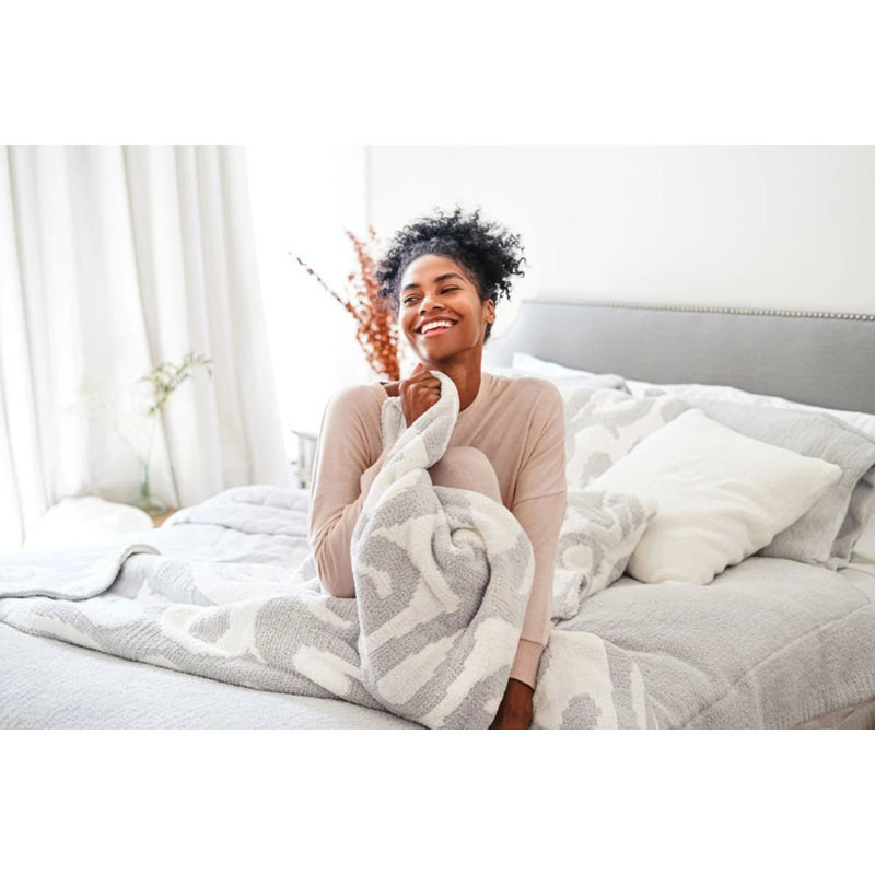 Casablanca Throw Blanket, Taupe/Off White Abstract
