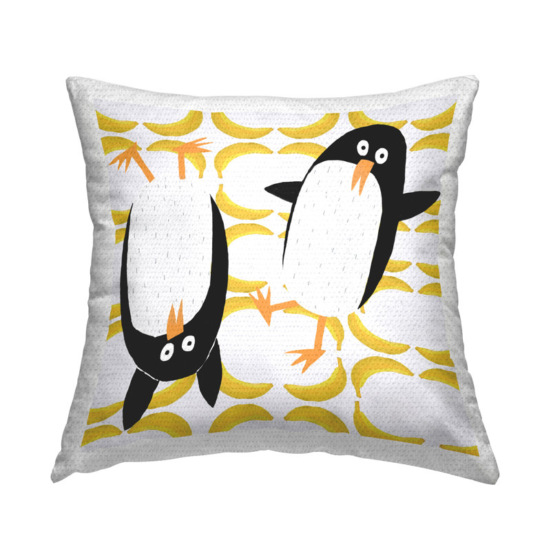 Coussin d'extérieur imprimé Fun Penguins & Bananas par Carla Daly