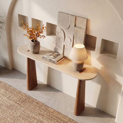 Minimalist wind tunnel stone entrance counter