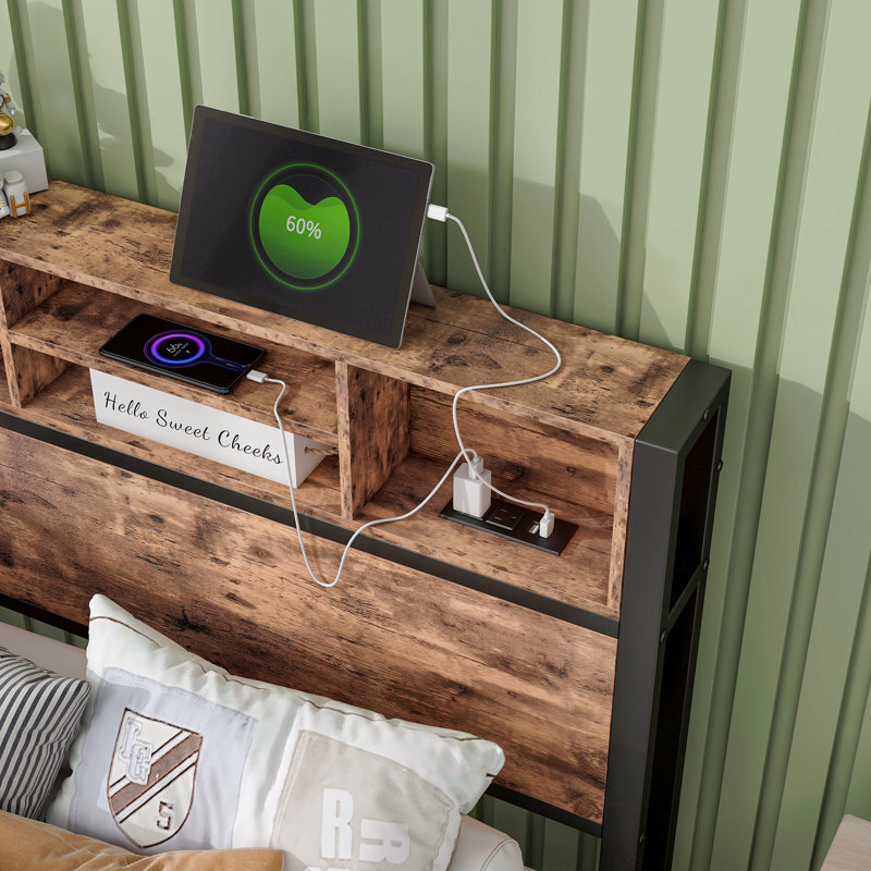 Structure de lit simple avec tête de lit, lit plateforme en métal avec station de charge, rangement pour bibliothèque, Brun