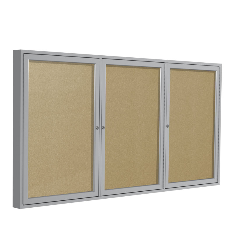 Babillard fermé en vinyle 3 portes avec cadre en satin Ghent, H 4 pi x l 6 pi, Satin, Caramel