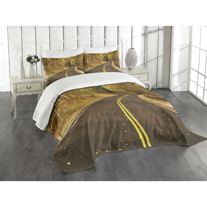 White Quilted Queen Bedspread Set with Pillow Shams