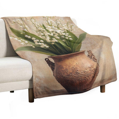 Jeté en flanelle Lilyofthevalleybouquetinanearthenpot
