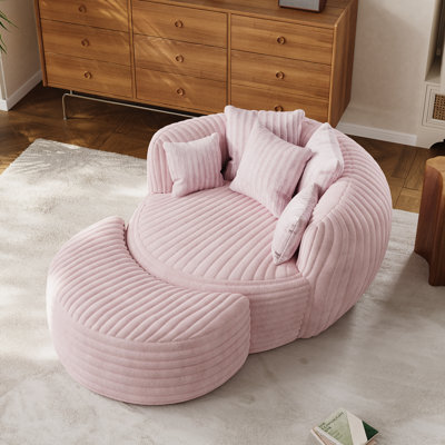Fauteuil surdimensionné en fausse fourrure et demi-tonneau