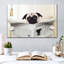 Pug amusant dans la salle de bain-1511968386