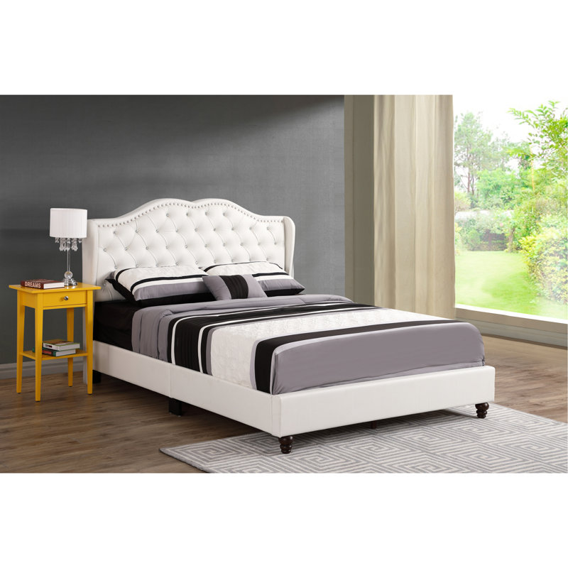 Stylish Transitional Full Bed In White