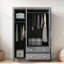 Armoire moderne en bois manufacturé massif