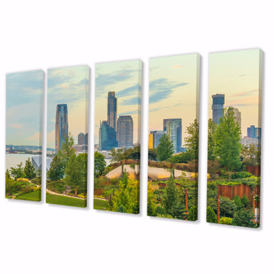 Park In Manhattan - Cityscapes Wall Decor - 5 Equal Panels