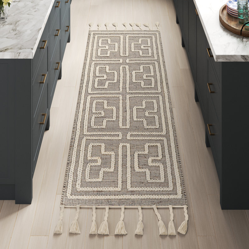 Rodriguez Handmade Flatweave Gray/White Area Rug, Runner 2'6" x 8'