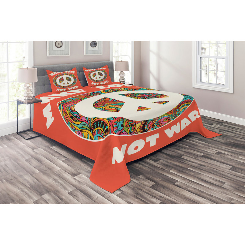 Groovy Eclectic Polyester Coverlet, King Bedspread + 2 Shams
