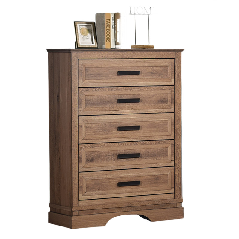 Commode haute Covy, finition en bois brun pacane, 5 tiroirs