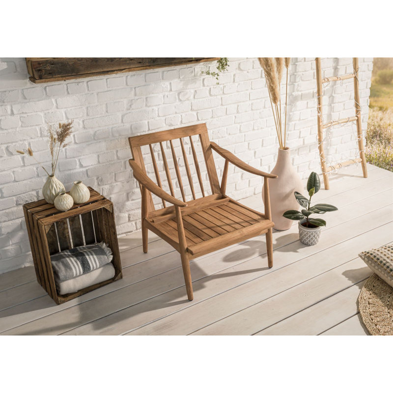 Buton Outdoor Lounge Chair