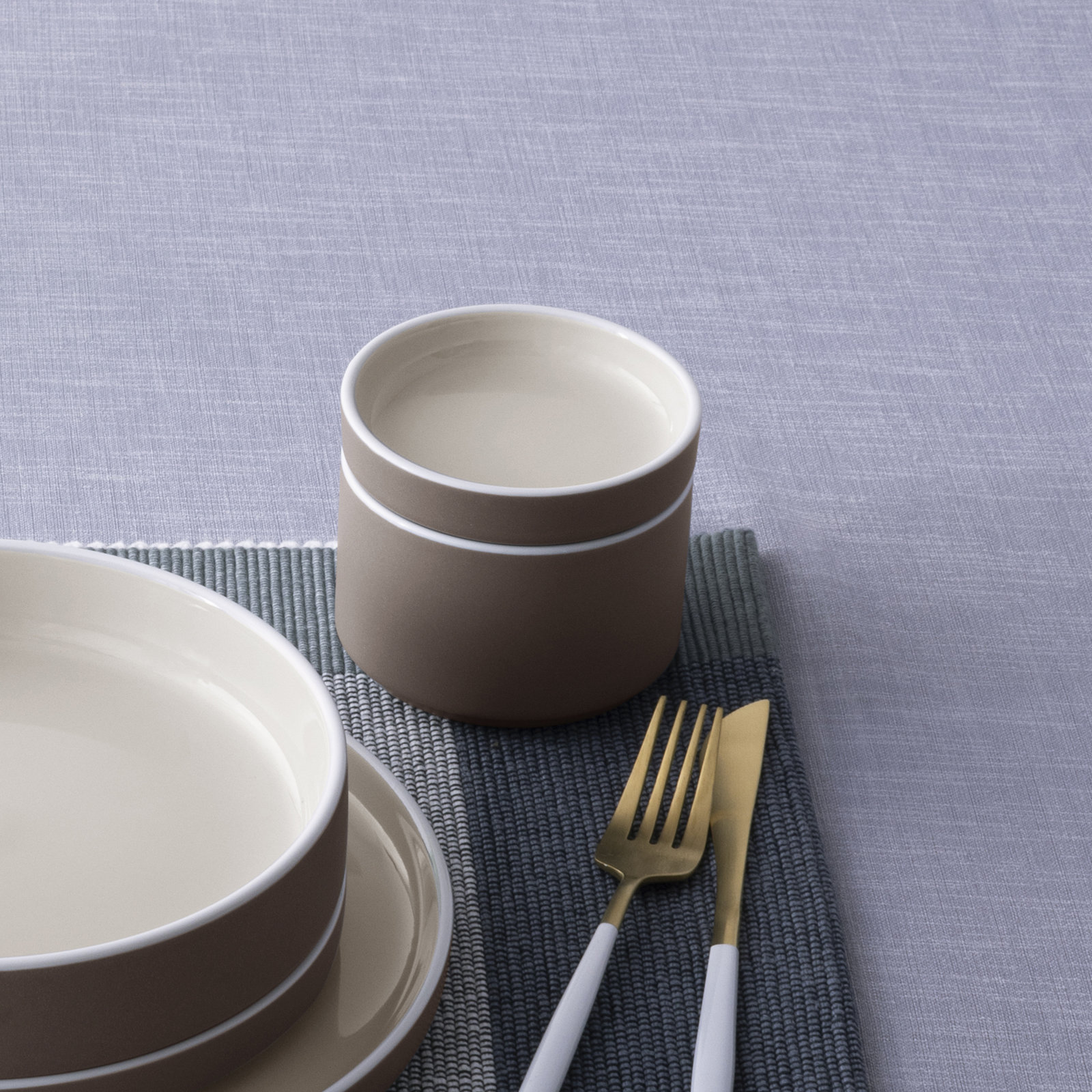 ColorTrio 4" Porcelain Appetizer Plate