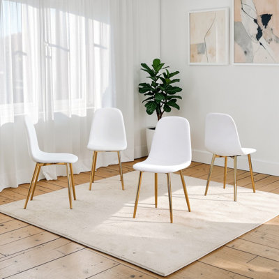 Chaises d'appoint rembourrées de style médiéval 4 pièces Kamai, équipées de coussins moelleux et de pieds en métal, idéales pour les cuisines, les salons et les fermes.