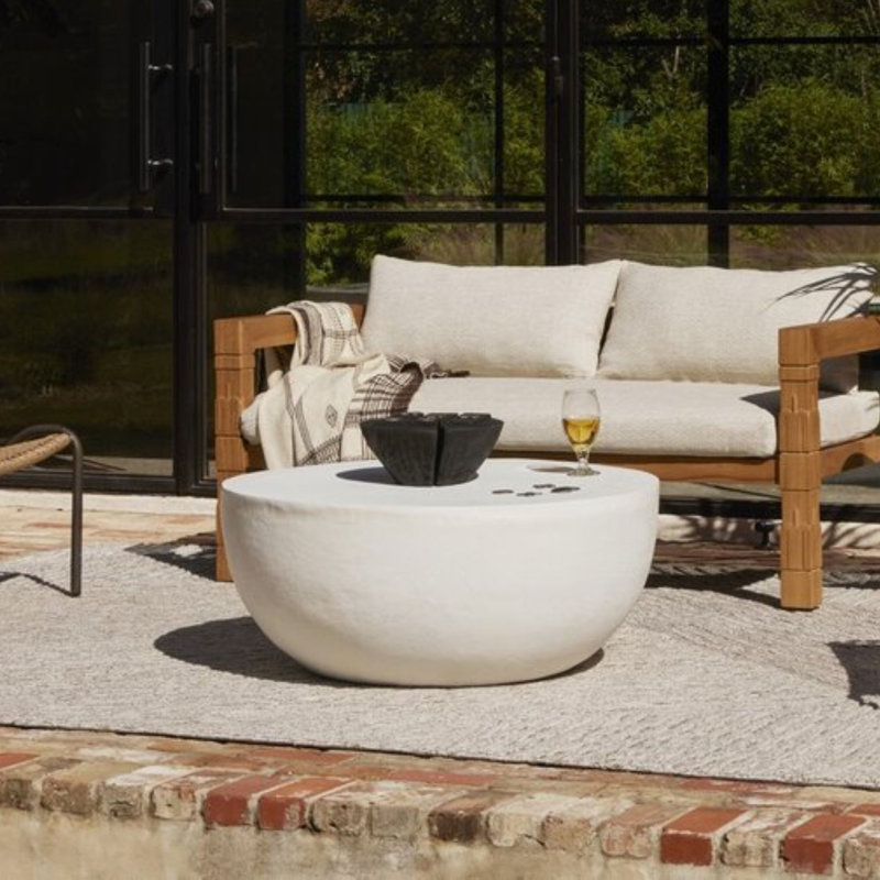 Round Metal Outdoor Coffee Table , 36'' in. W 36'' in. D, White
