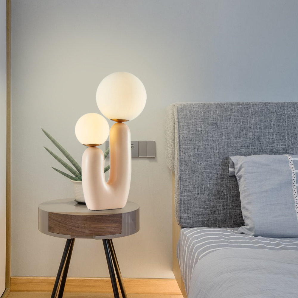 Yuma Resin Table Lamp, Beige
