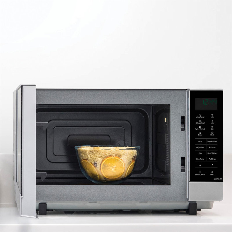 20L 800w Solo Microwave Black