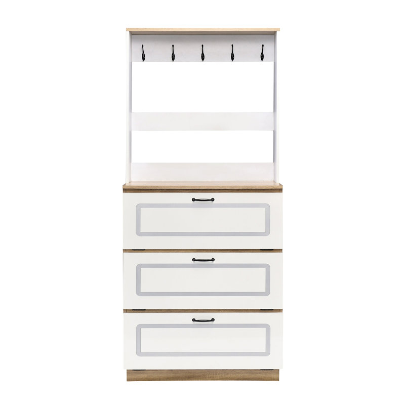 Armoire à chaussures blanche avec tiroirs rabattables et espace de rangement supplémentaire en chêne et fonction tablette