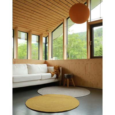 RUG NEETHU MANGO M