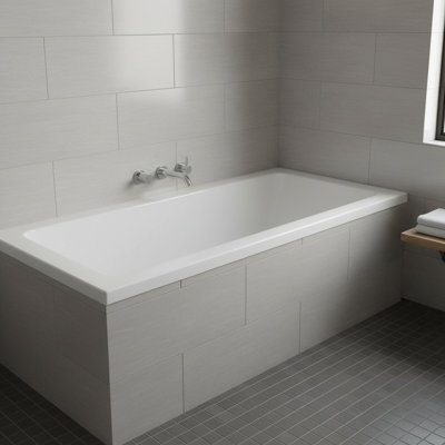 La baignoire conçue avec accoudoirs offre un soutien confortable, une grande stabilité et commodité, et la baignoire de drainage réversible intégrée est durable