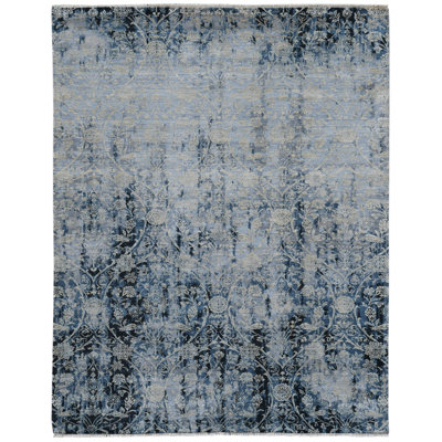Pearl Floral Area Rug in Blue