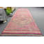 Tapis de couloir turc rétro fait à la main dans des tons de rose vif pour décor de couloir rose / vert